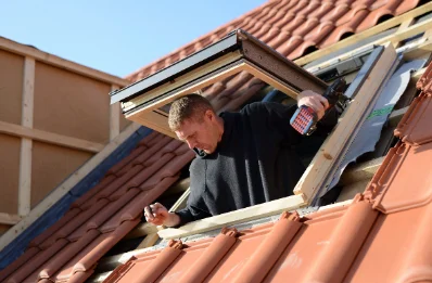 Pose de fenêtres de toit Velux à Caillavet
